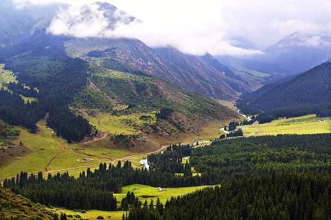 Discover Kyrgyzstan Walking